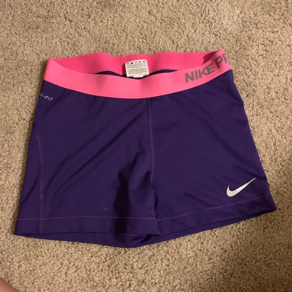 Nike Pants - Nike Pro spandex shorts